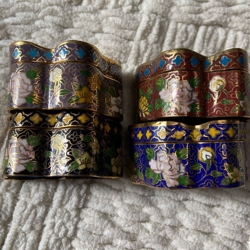 Vintage Chinese Cloisonné Enamel Gold Butterfly Trinket Boxes Set of 4 - Picture 9 of 15